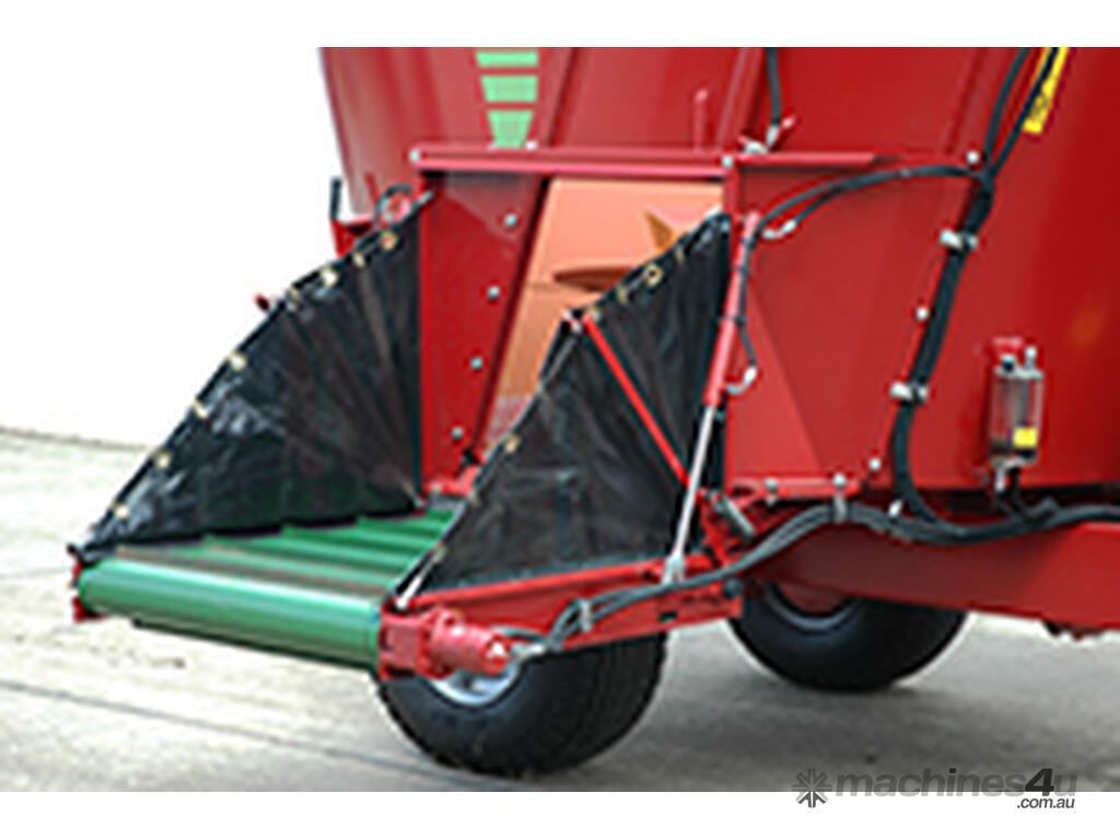 New Strautmann Strautmann Verti-Mix Triple Auger Feed Mixing Wagon Feed ...