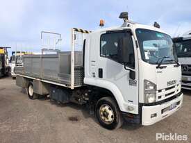 2010 Isuzu FRR600 - picture0' - Click to enlarge