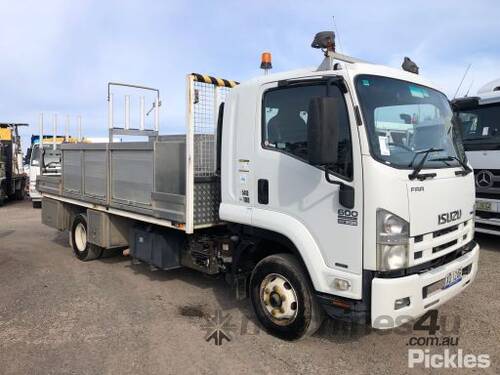 2010 Isuzu FRR600