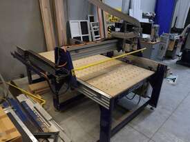 ShopBot PRSalpha 96-48-8 CNC Machine - picture2' - Click to enlarge