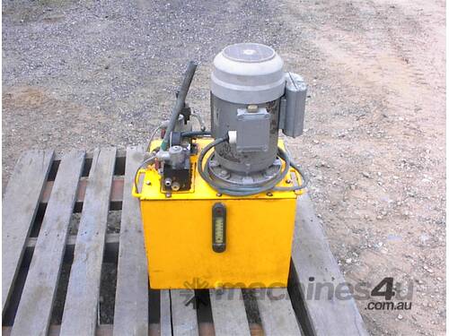 Test hydraulic unit