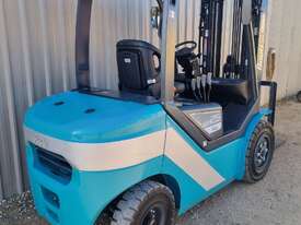 New Baoli 2.5T Diesel Forklift with Side Shift and Fork Positioner - picture0' - Click to enlarge