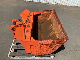 14 tonne tilt mud bucket  - picture0' - Click to enlarge