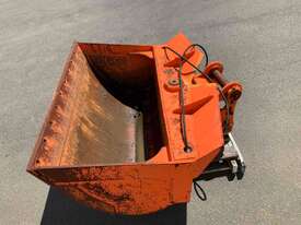 14 tonne tilt mud bucket  - picture1' - Click to enlarge