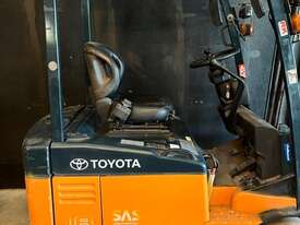 Toyota Electric Forklift 7FBE18 1.8T - picture0' - Click to enlarge