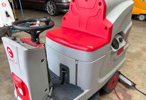 Comac innova 65b Ride on Scrubber