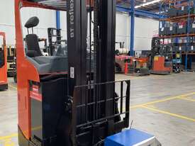 BT RRE140 SERIAL # 6267444 7500 MM 3 STAGE REACH TRUCK **LOCATED IN STRATHFIELD NSW** - picture1' - Click to enlarge