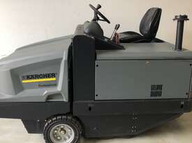 Karcher KM 120/250 Battery rider sweeper - picture0' - Click to enlarge