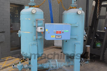 Heatless desiccant compressed air drier 3