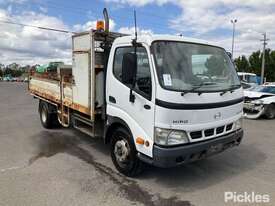 2003 Hino Dutro Hi Grade - picture0' - Click to enlarge