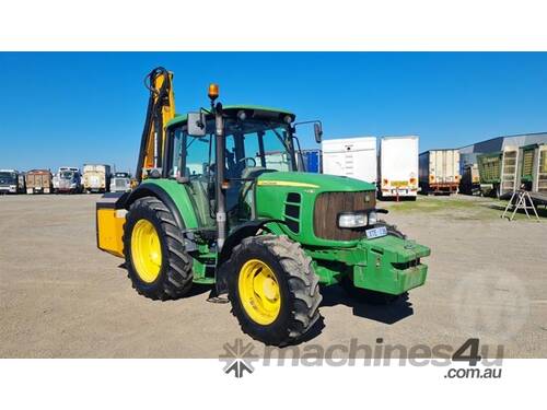 John Deere 6230