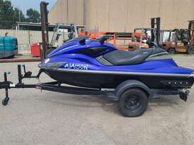 Yamaha Wave Runner - picture0' - Click to enlarge