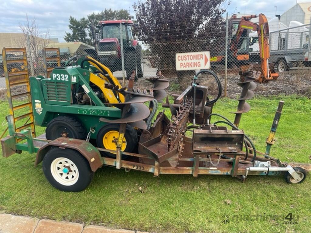 Buy Used kanga Kanga Petrol Comes with trailer bucket post hole trencher smudge board 2015