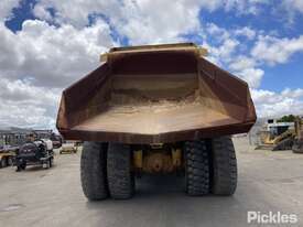 Komatsu HD465-5 Off Highway Rigid Dump Truck - picture2' - Click to enlarge