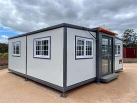 EXPANDABLE CONTAINER HOUSE WITH ENSUITE (UNUSED) - picture0' - Click to enlarge