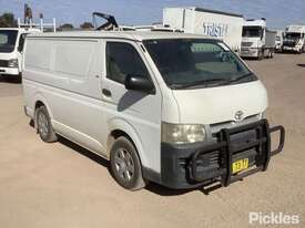 2006 Toyota Van - picture0' - Click to enlarge