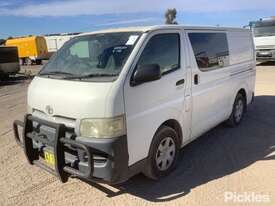 2006 Toyota Van - picture1' - Click to enlarge