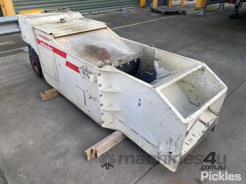 Arrow Machinery Arrow 770 Kerbing Machine
502 Hours Showing On Meter 

Item Is In A Used Condition. 