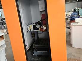 CNC Milling Machine - picture0' - Click to enlarge