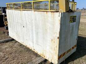 Steel Tank with Storage Cage - picture0' - Click to enlarge