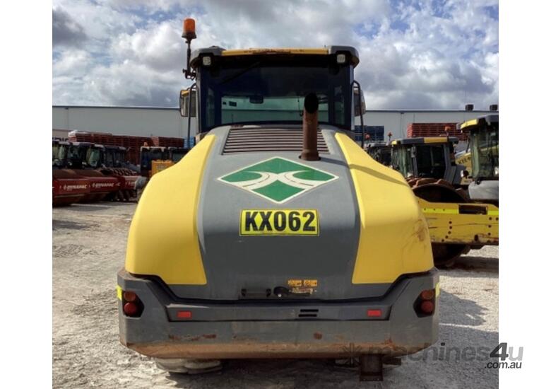 caption 2017 DYNAPAC CA6000PD PADFOOT ROLLER U4581