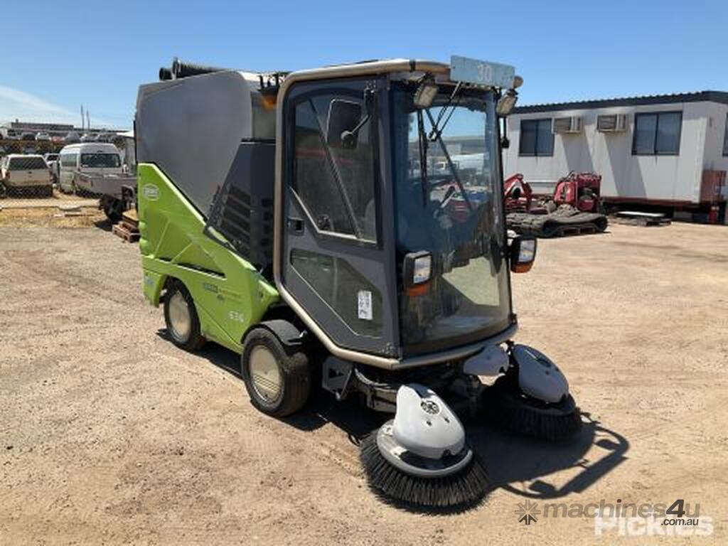 Used tennant Green Machine 636 Construction Equipment in , - Listed on ...