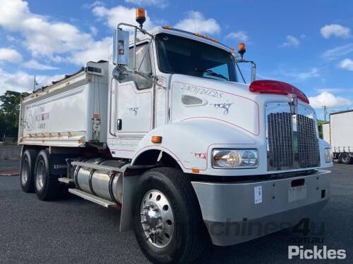 2013 Kenworth T359 Tipper