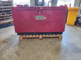 Lincoln Diesel Welder - picture0' - Click to enlarge