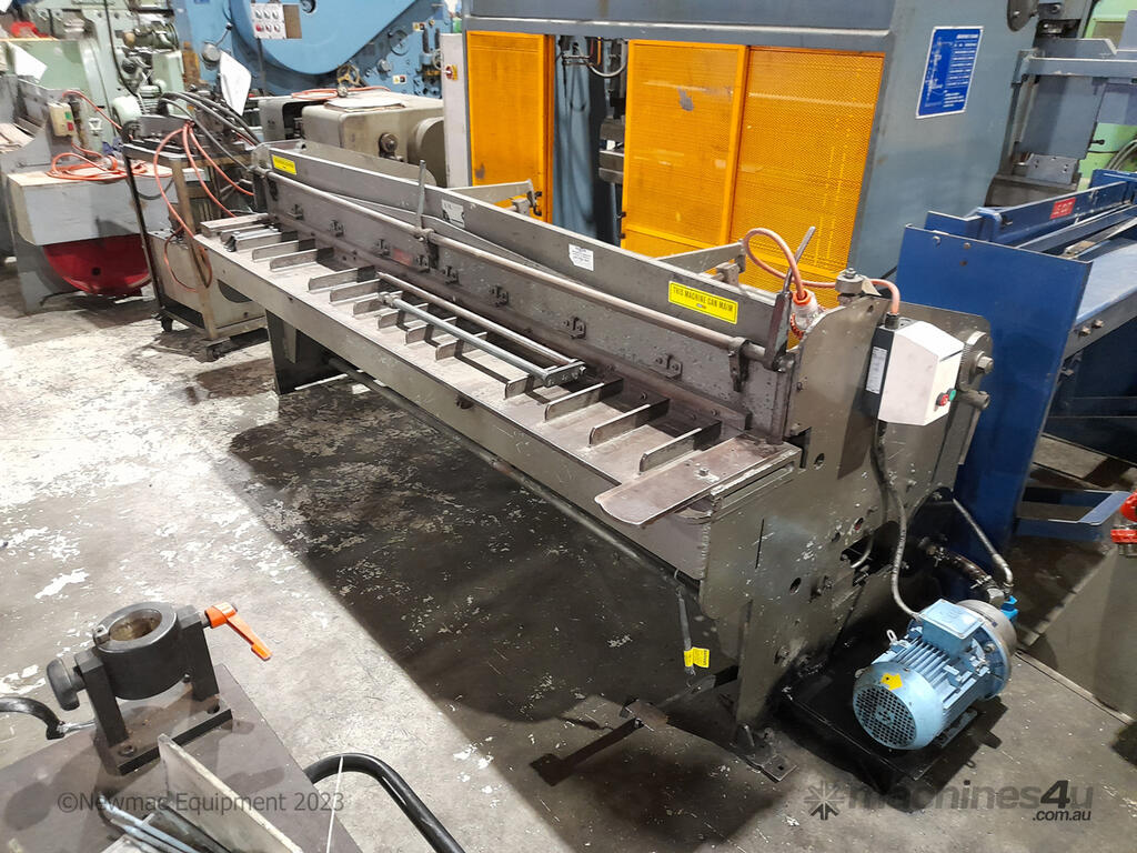 Used fabricated products 2 4m x 2mm Hydraulic Guillotine Hydraulic