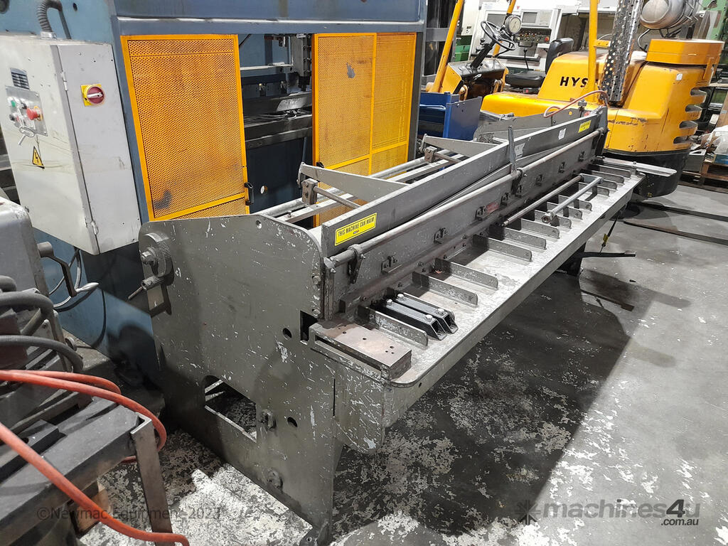Used fabricated products 2 4m x 2mm Hydraulic Guillotine Hydraulic
