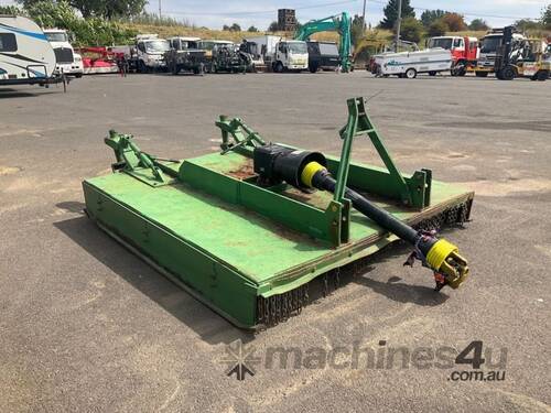 John Deere Slasher Attachment 6FT, YOM: 2010