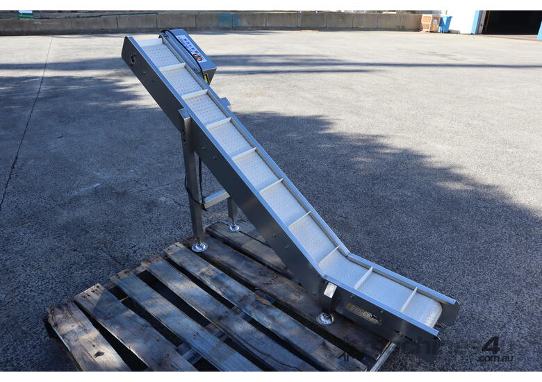 caption Stainless Steel Elevator Incline Conveyor - 1m High
