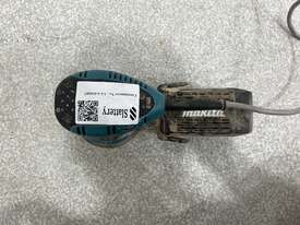 Makita corded Orbital Sander - picture1' - Click to enlarge