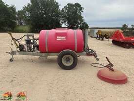 Silvan 2,000 lt Herbicide Sprayer Very good condition - picture1' - Click to enlarge