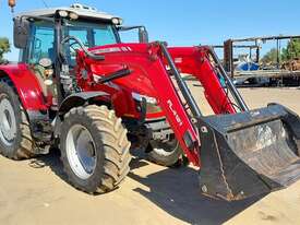 Massey Ferguson 5713S - picture0' - Click to enlarge