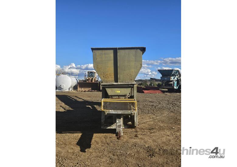 caption 30ft feed bin conveyor