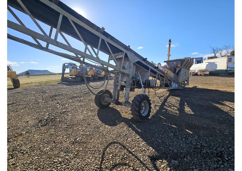caption 30ft feed bin conveyor