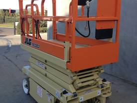 JLG 1932 Scissor Lift with major inspection done - picture0' - Click to enlarge