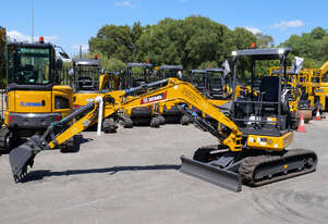 XCMG Tracked Excavator | Model: XE27U Canopy