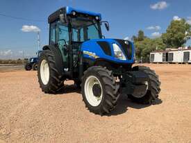 2022 New Holland T4.110F 4WD Tractor - picture0' - Click to enlarge