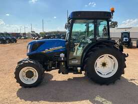 2022 New Holland T4.110F 4WD Tractor - picture2' - Click to enlarge