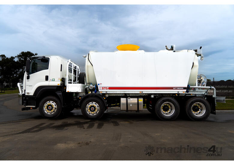 Isuzu FYJ 300-350 Water truck Truck