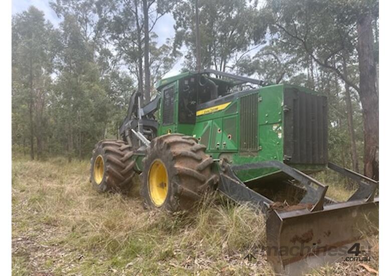 caption 2018 JOHN DEERE 648L GRAPPLE SKIDDER WITH SPARE