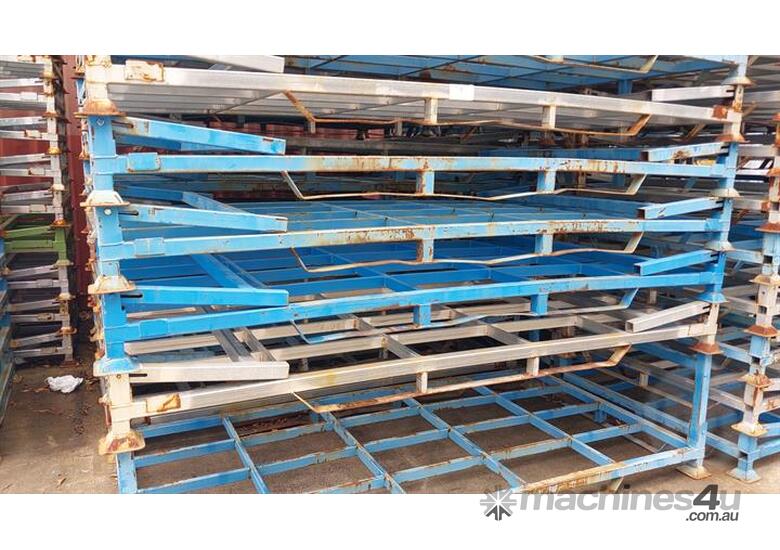 caption Stackable/collapsible Stillages