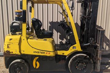 2018 Hyster 2.5T LPG Forklift with Container Mast