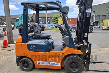 Wollongong Forklift: 2004 Toyota 1.8T LPG, 3-Stage Container Mast, 4.7m lift!