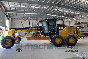 Caterpillar 2017   12M 79 Caterpillar 2017   12M 79