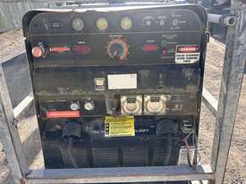 Lincoln Electric Welder Generator - picture1' - Click to enlarge