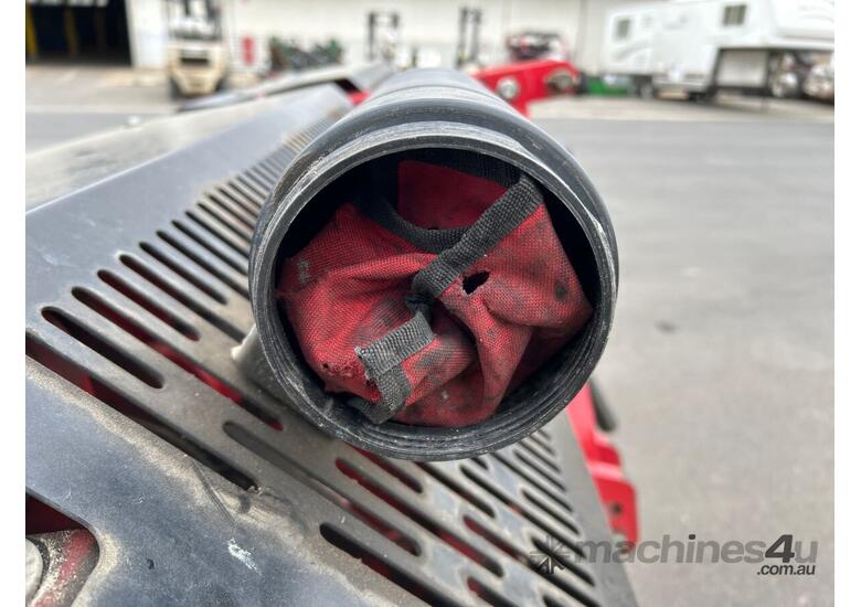 caption Redexim Verti-Drain 7521 Aerator