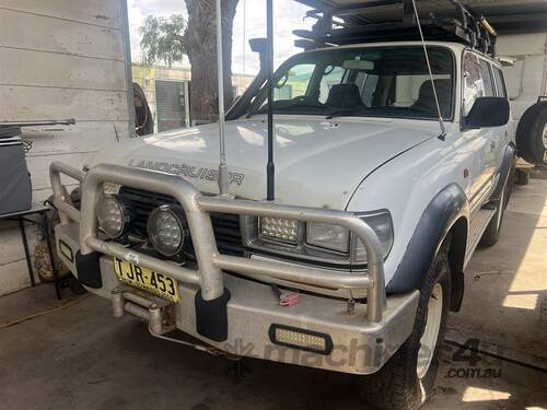 caption 1997 Toyota Landcruiser HZJ 80 Series Wagon